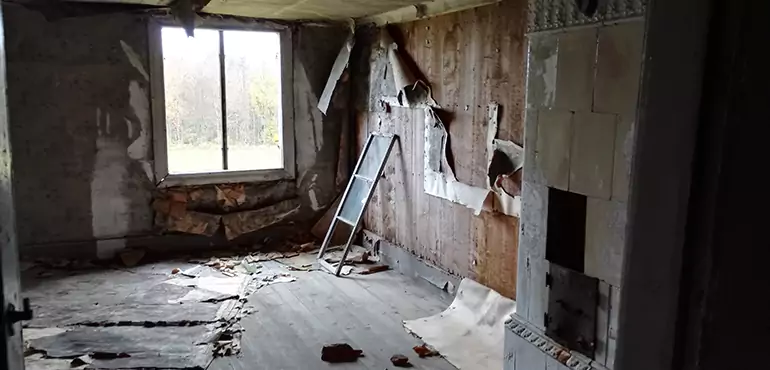 Why Selling a Distressed House Through Traditional Methods Fails in Oceanside